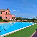 Star View With Pool Apartment *
