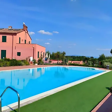 Star View With Pool شقة *